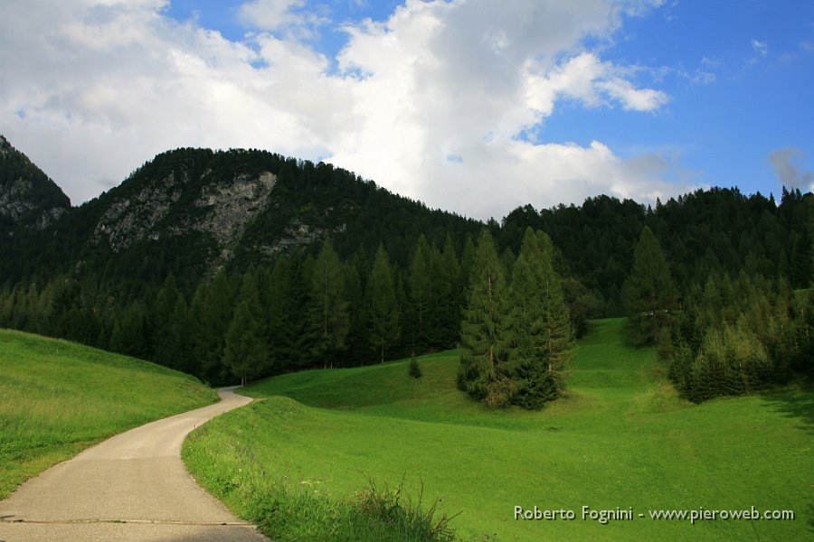 19  Manca poco al rifugio.JPG